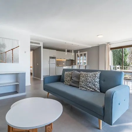 Ponent 3 Apartment *